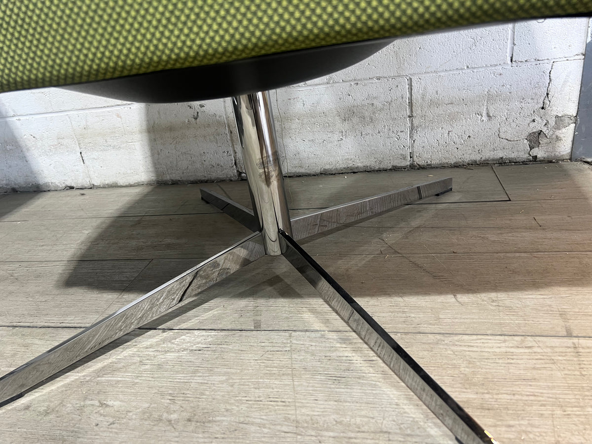 Green Swivel Lounge Chair