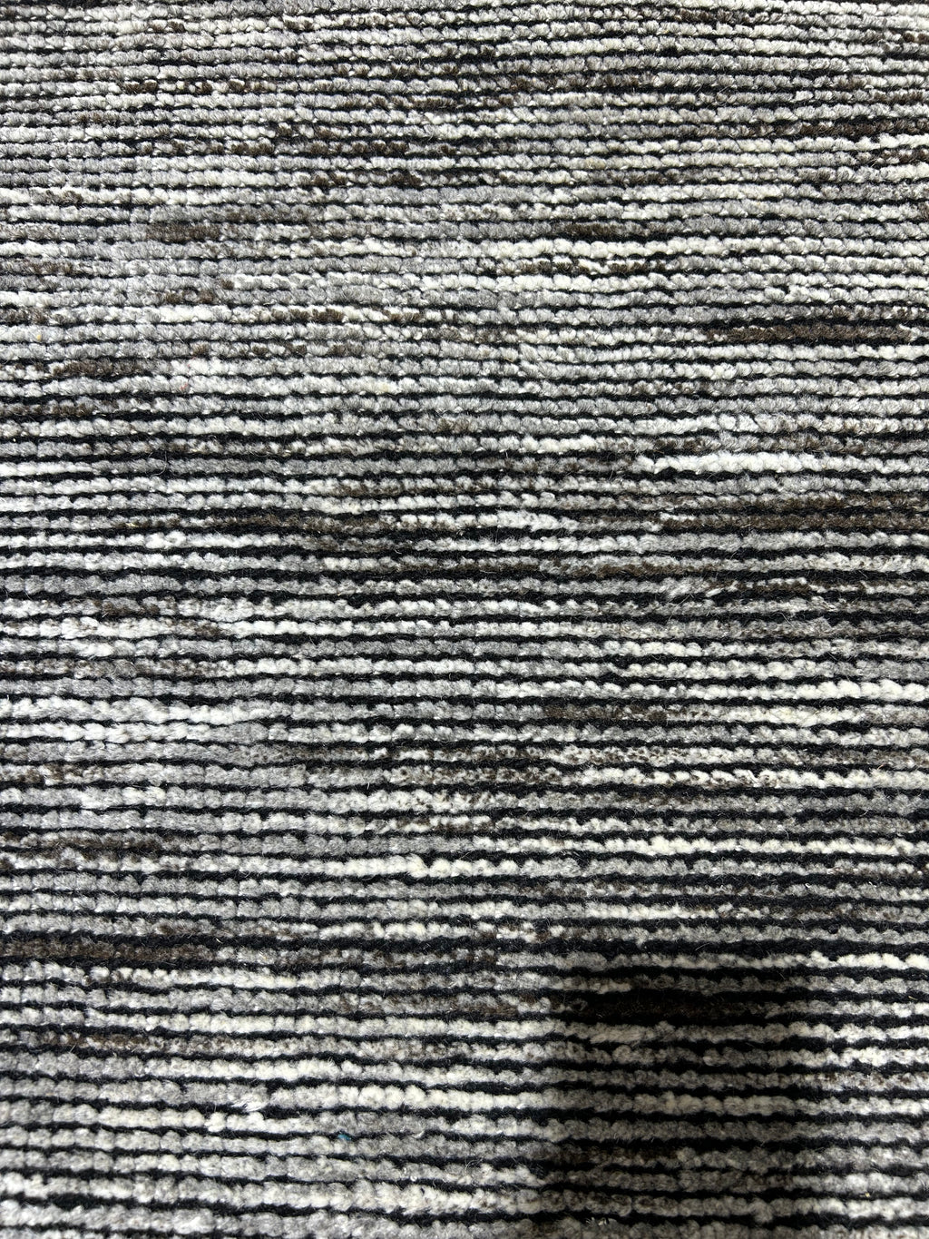 8' x 10' Bone/Black "100% Wool Pile" Carpet