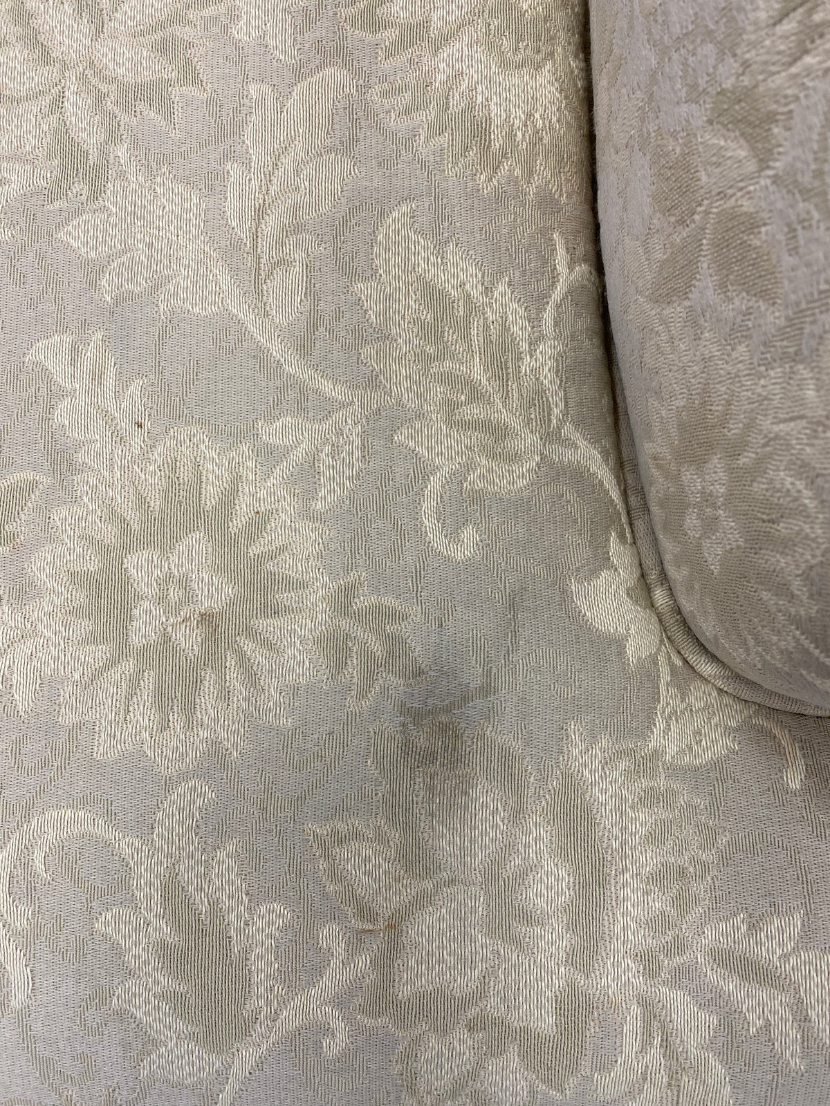 Traditional Cream Floral Loveseat