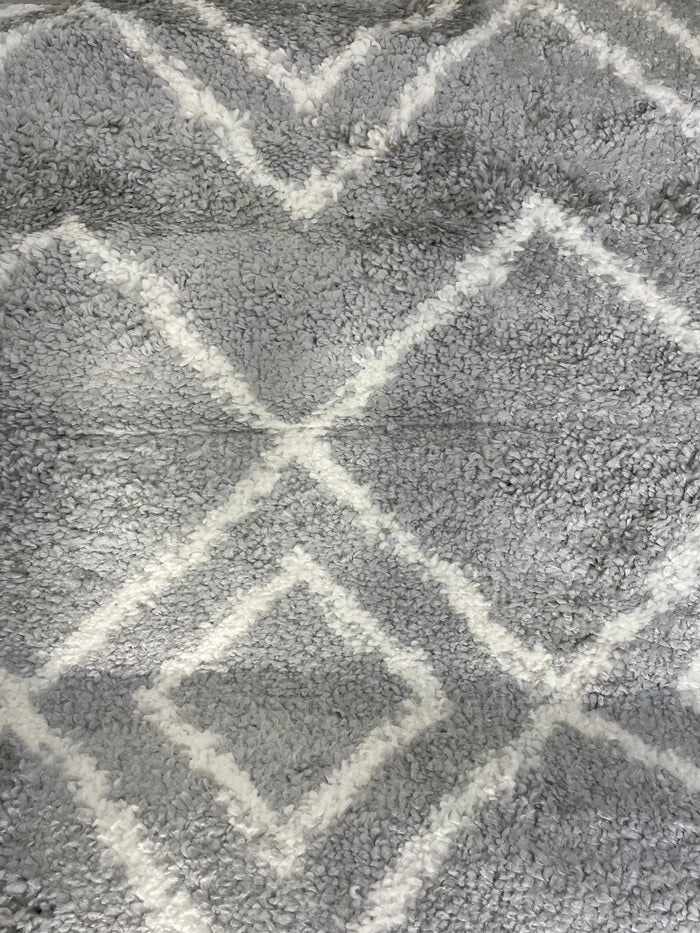 Silver 8' x 10' Carpet