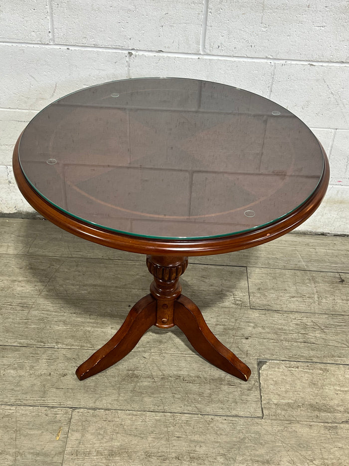 Grand Pedestal End Table