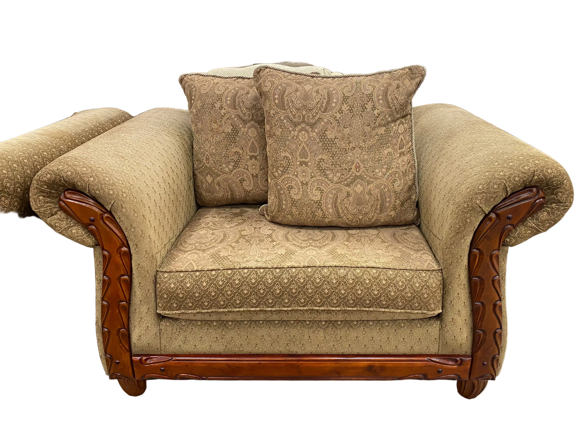 Traditional XL Accent Chair