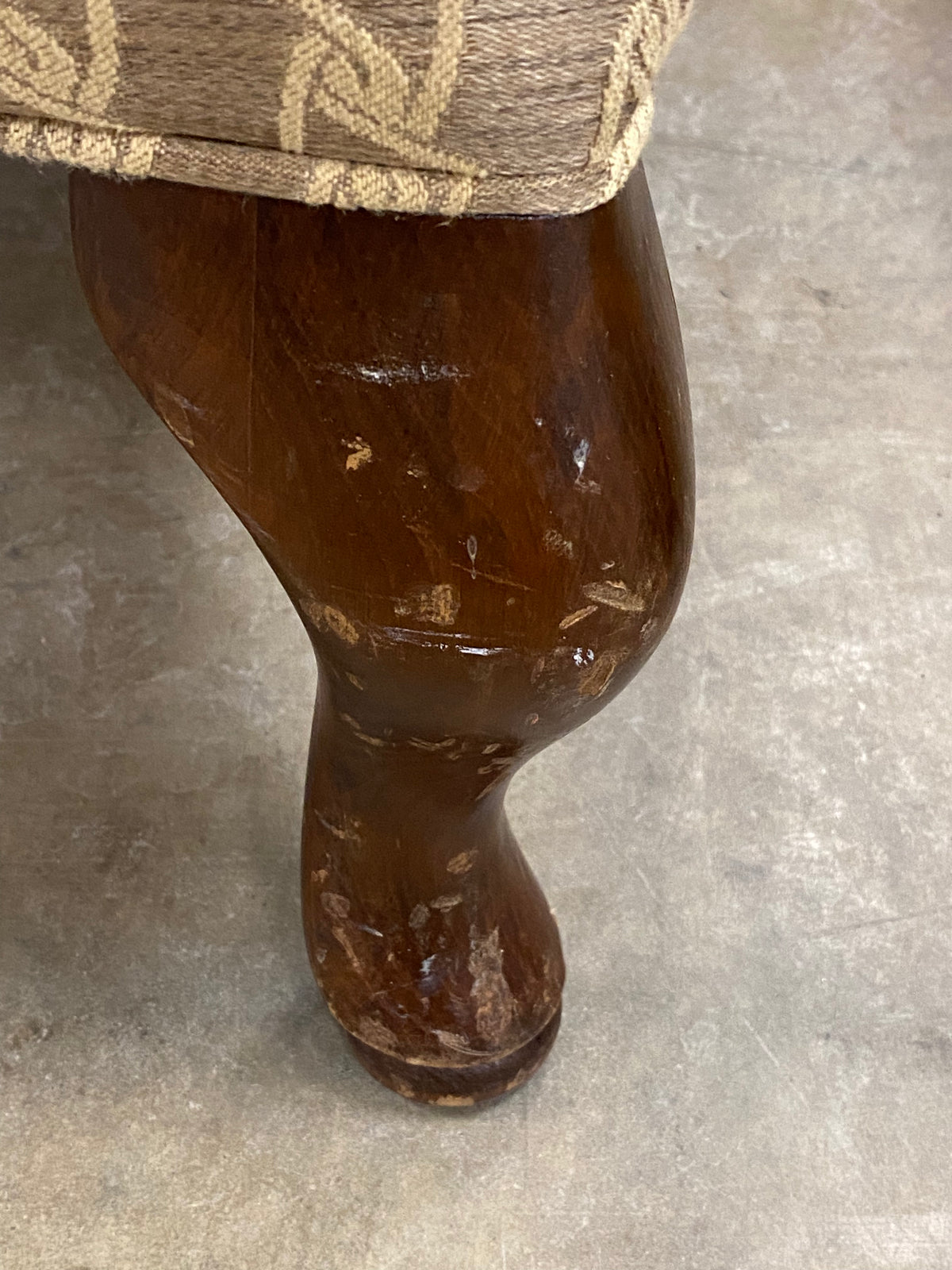 Dimond-Shaped Geometric Weave Wing Back Chair