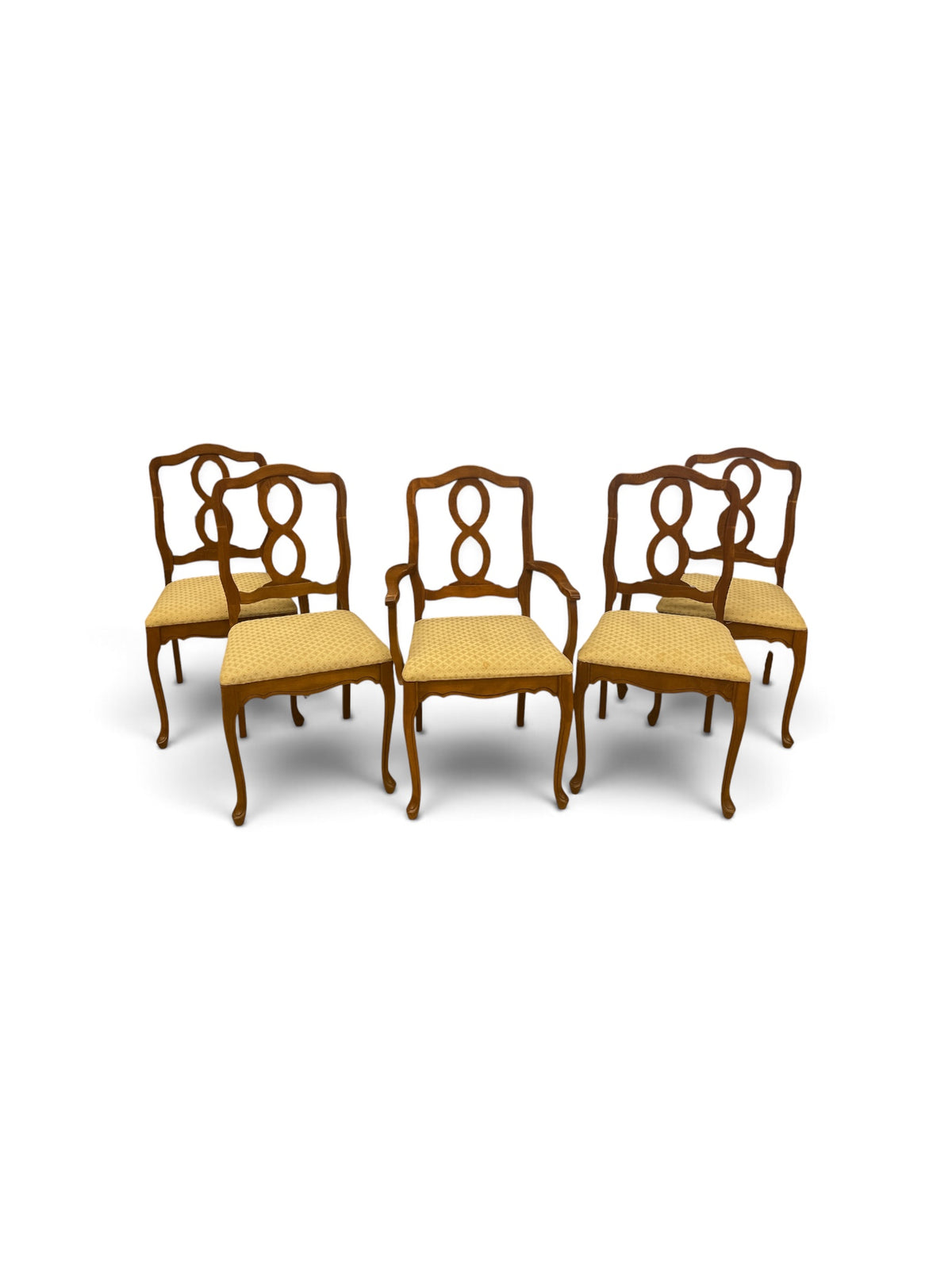 Chelsey Vintage Scalloped Oval Maple Dining Set with 5 Chairs