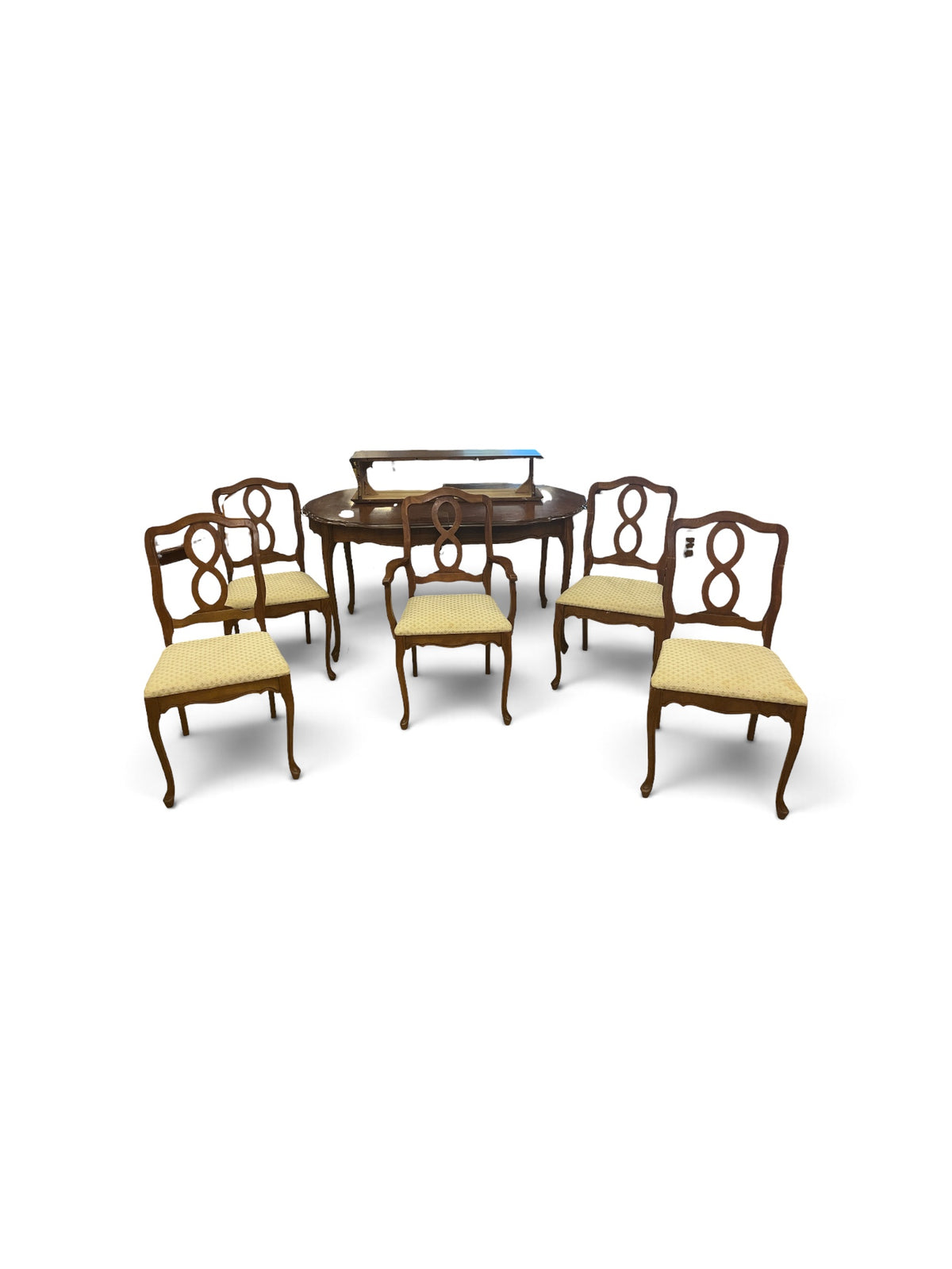 Chelsey Vintage Scalloped Oval Maple Dining Set with 5 Chairs