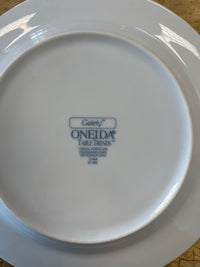 Gaiety by Oneida 58 Piece Dishware Set
