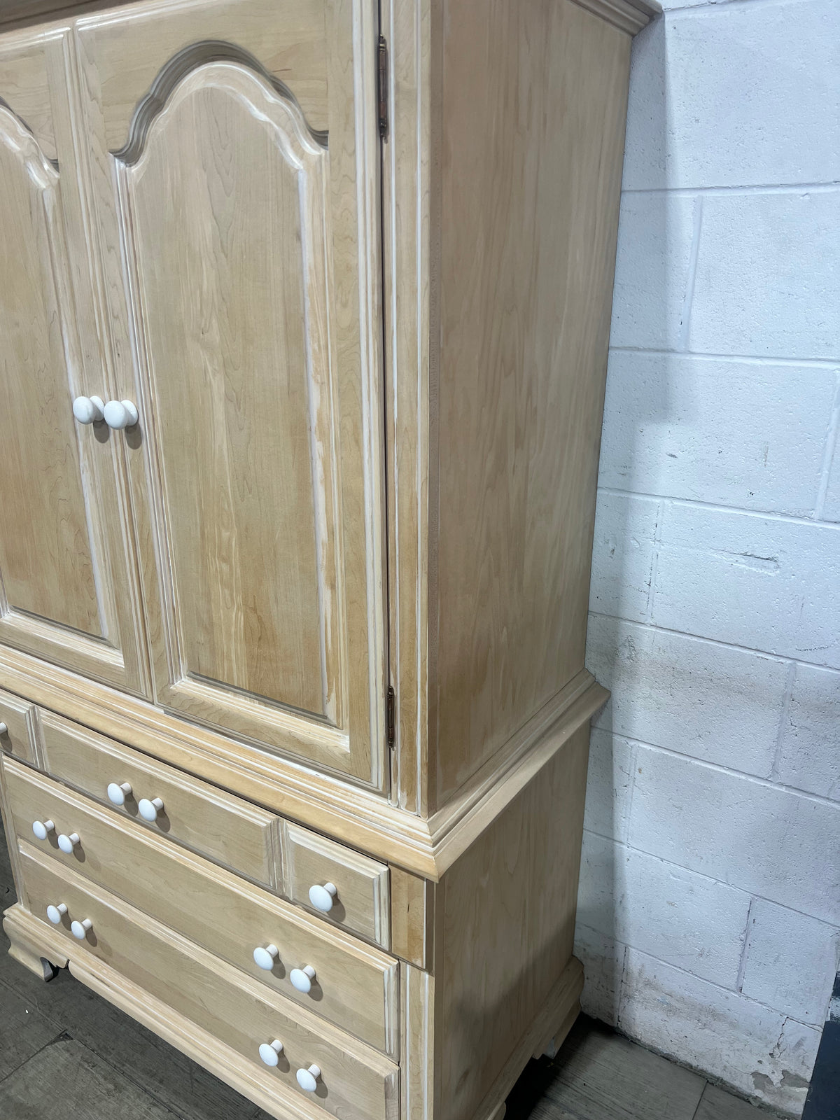 ROXTON Bright Blossom Armoire