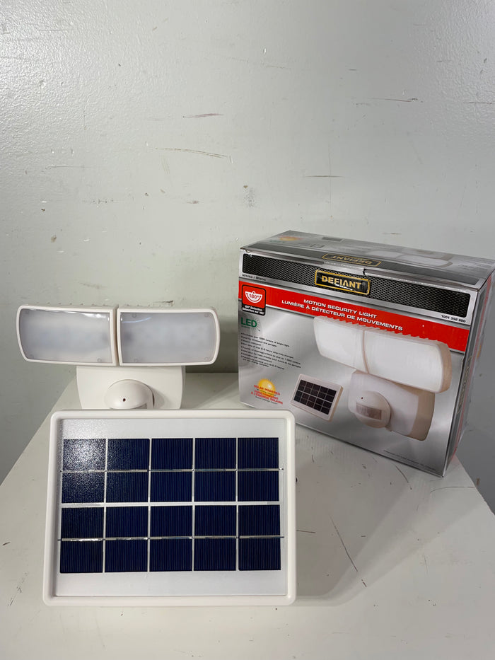 Defiant Solar Powered Motion Security Light