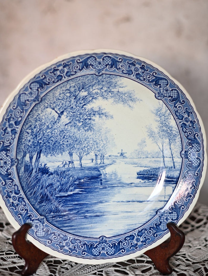 Vintage Delft Blue and White  Decorative Plate