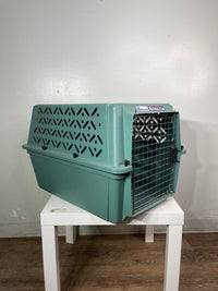 Large Petmate Kennel Cab