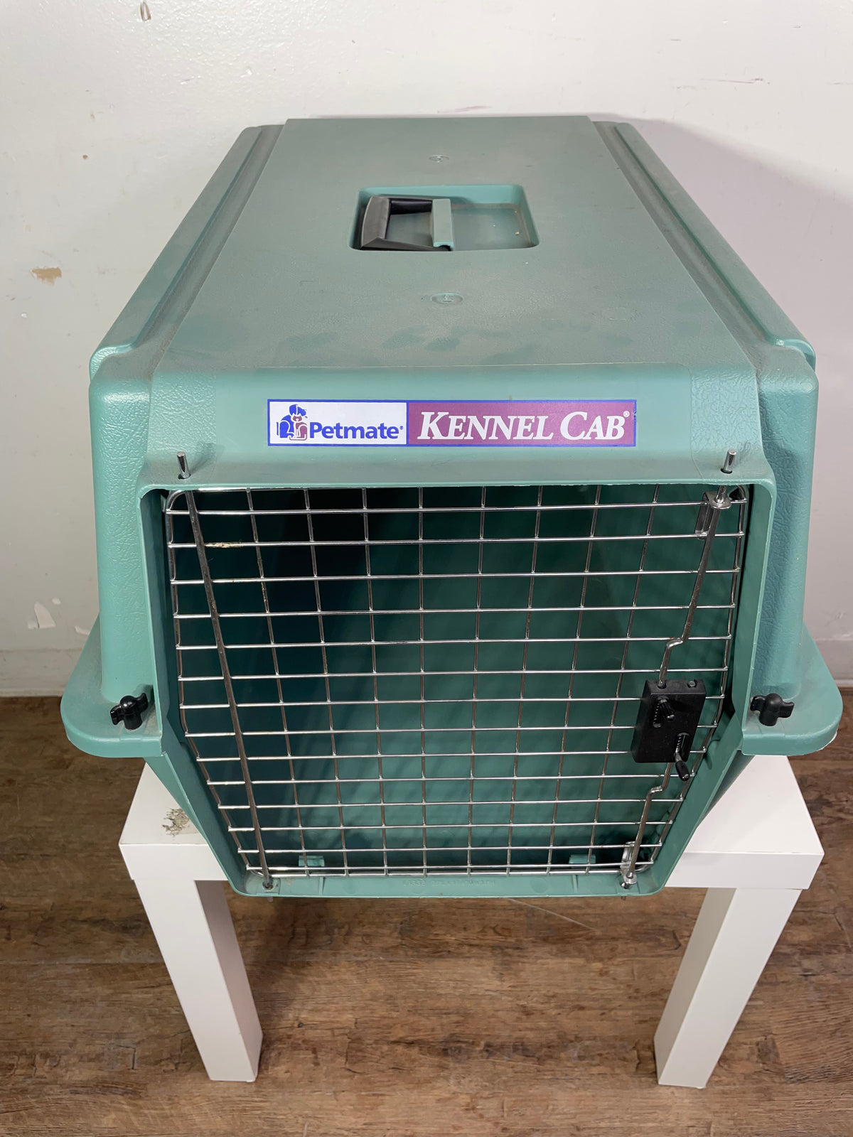 Large Petmate Kennel Cab