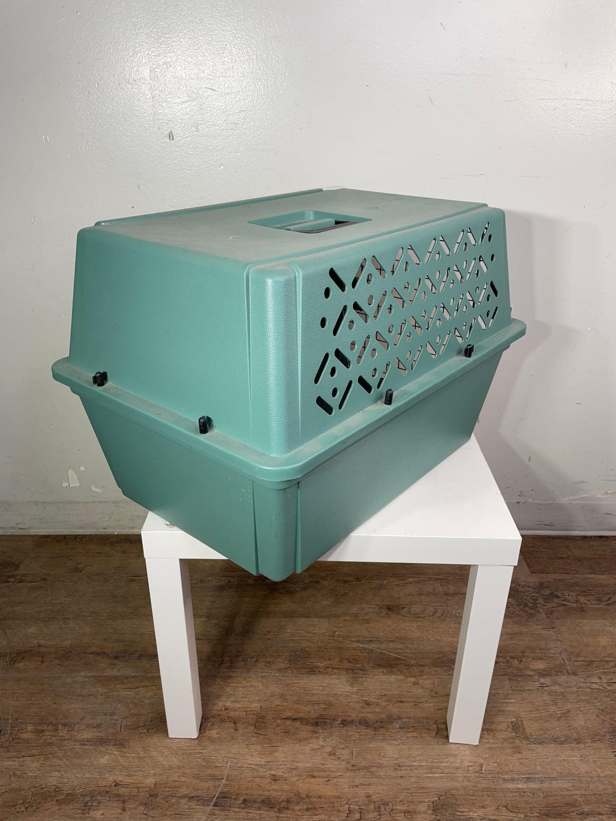 Large Petmate Kennel Cab