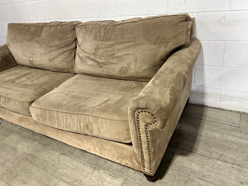 Studded Sienna Loveseat