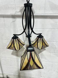 Quizel Tiffany-Like 3 Light Chandelier