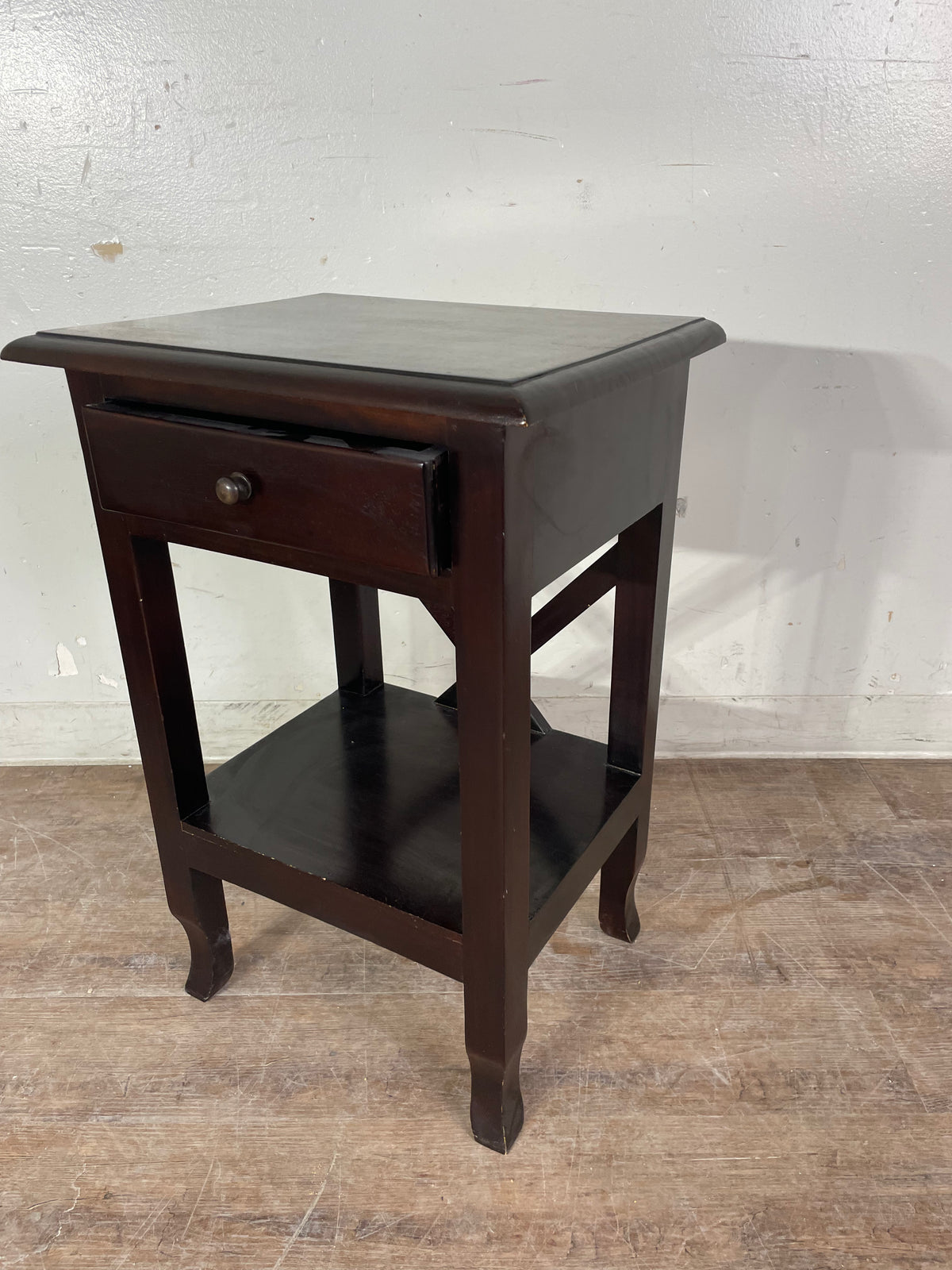 1 Drawer Urban Nightstand