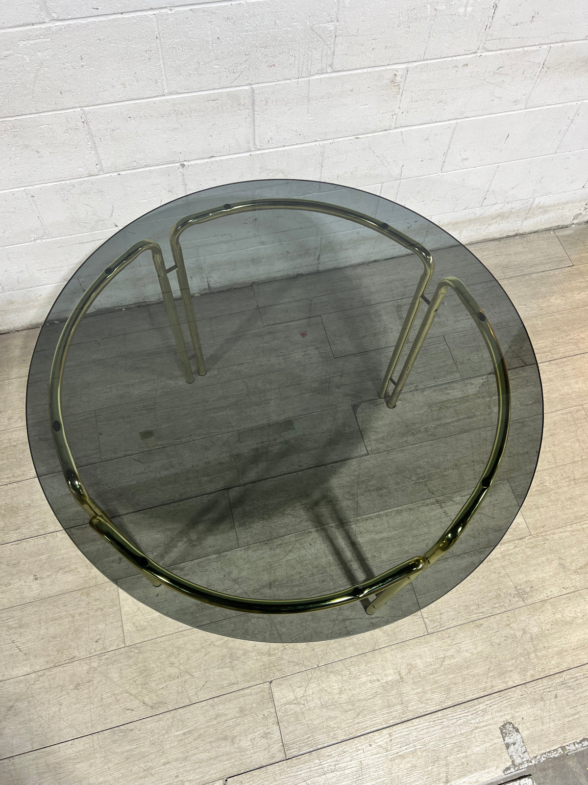 Sleek & Chic Glass-Top Dining Table