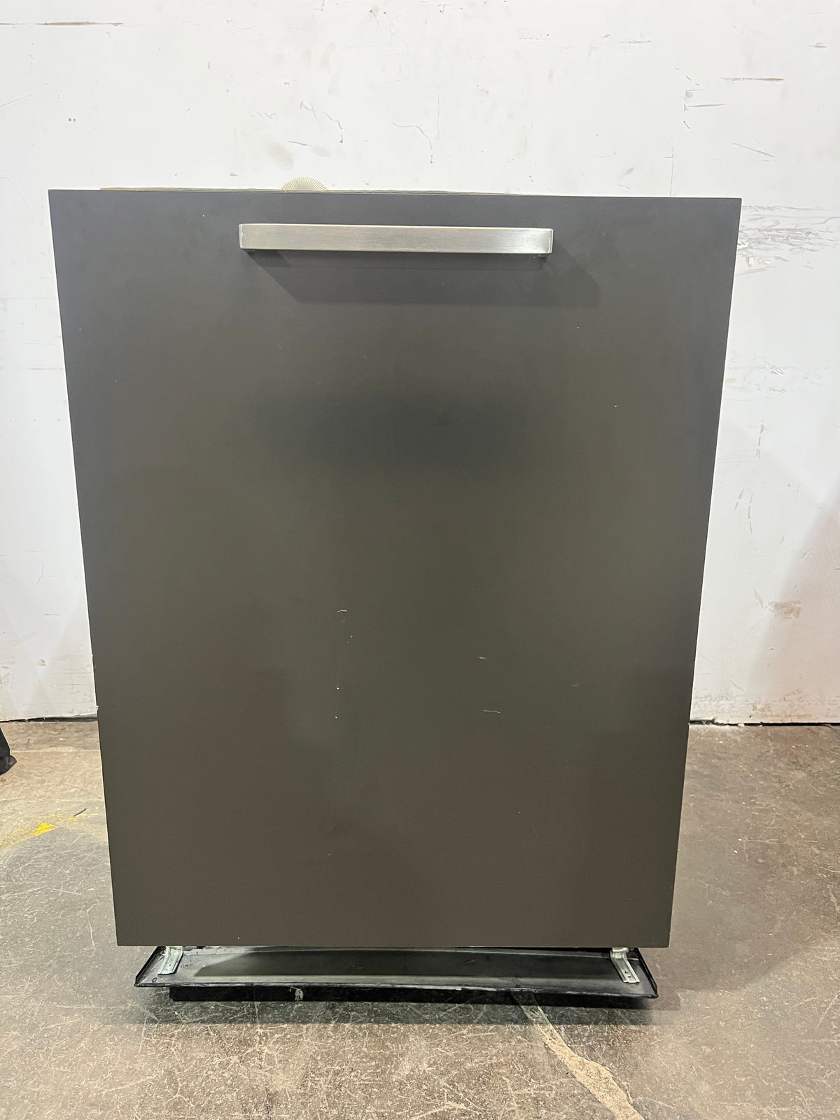 Bloomberg Integrated Dishwasher 24"