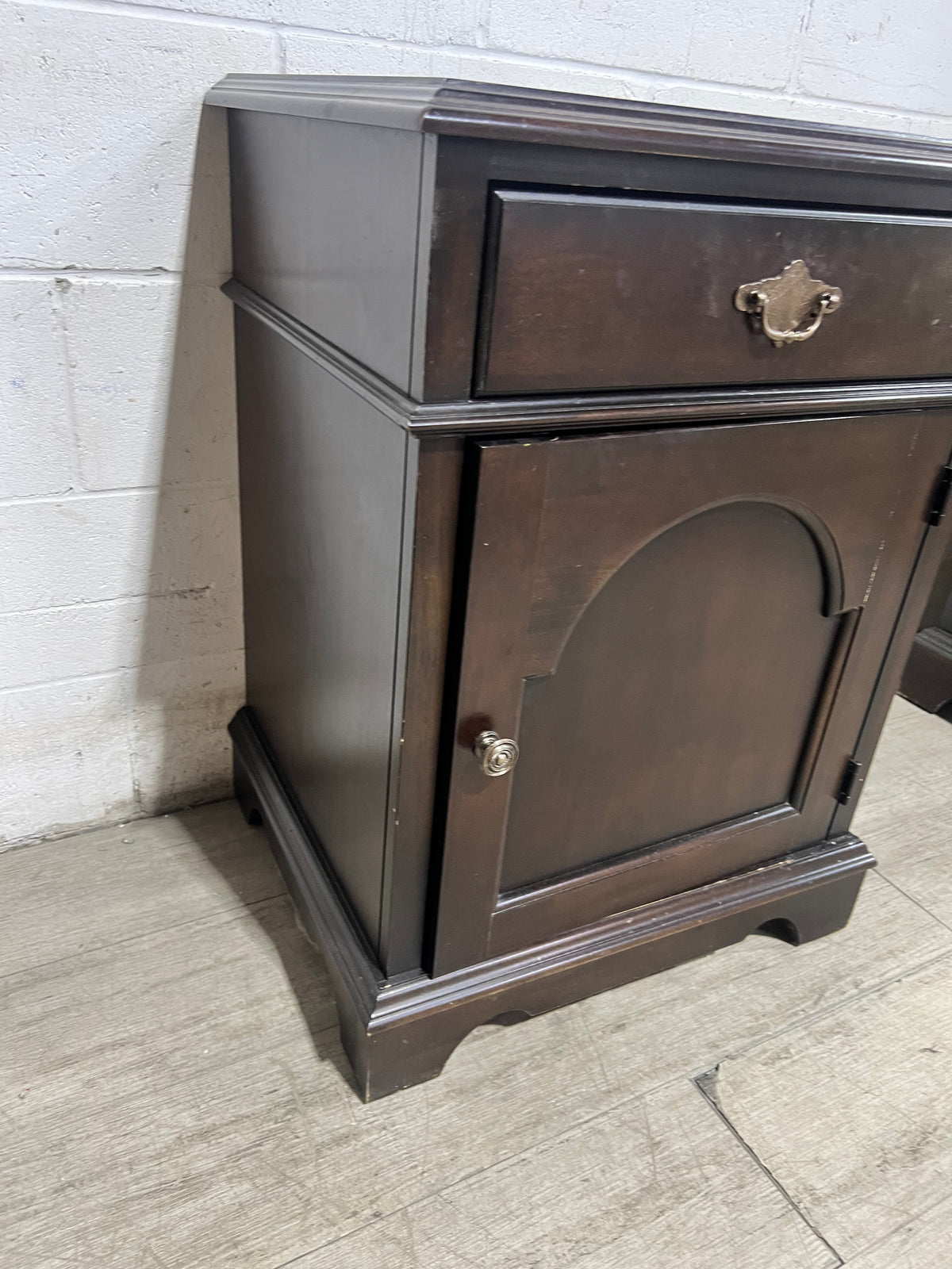 Thomasville Nightstand