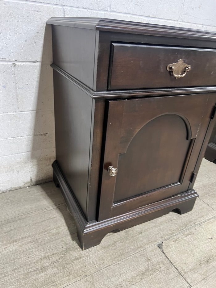 Thomasville Nightstand