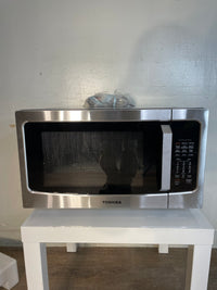 Toshiba Countertop Microwave Oven