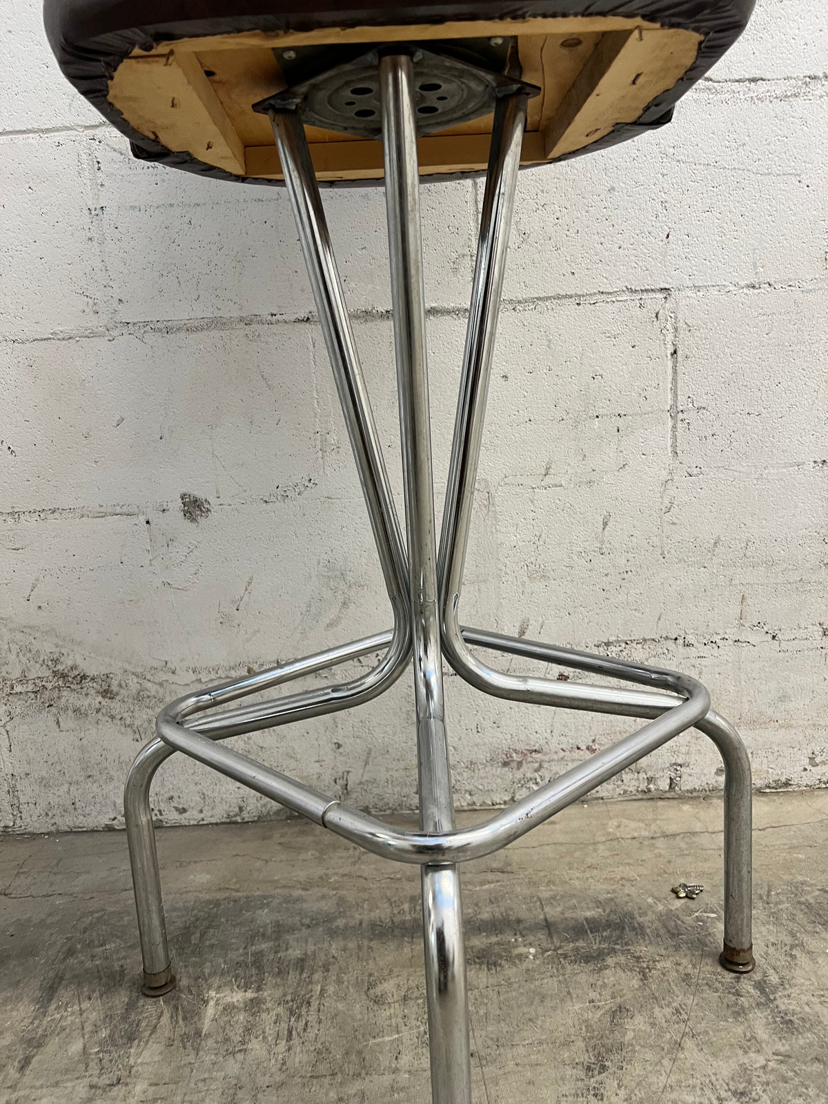 1970 Retro Mid-Century Swivel Bar Stool