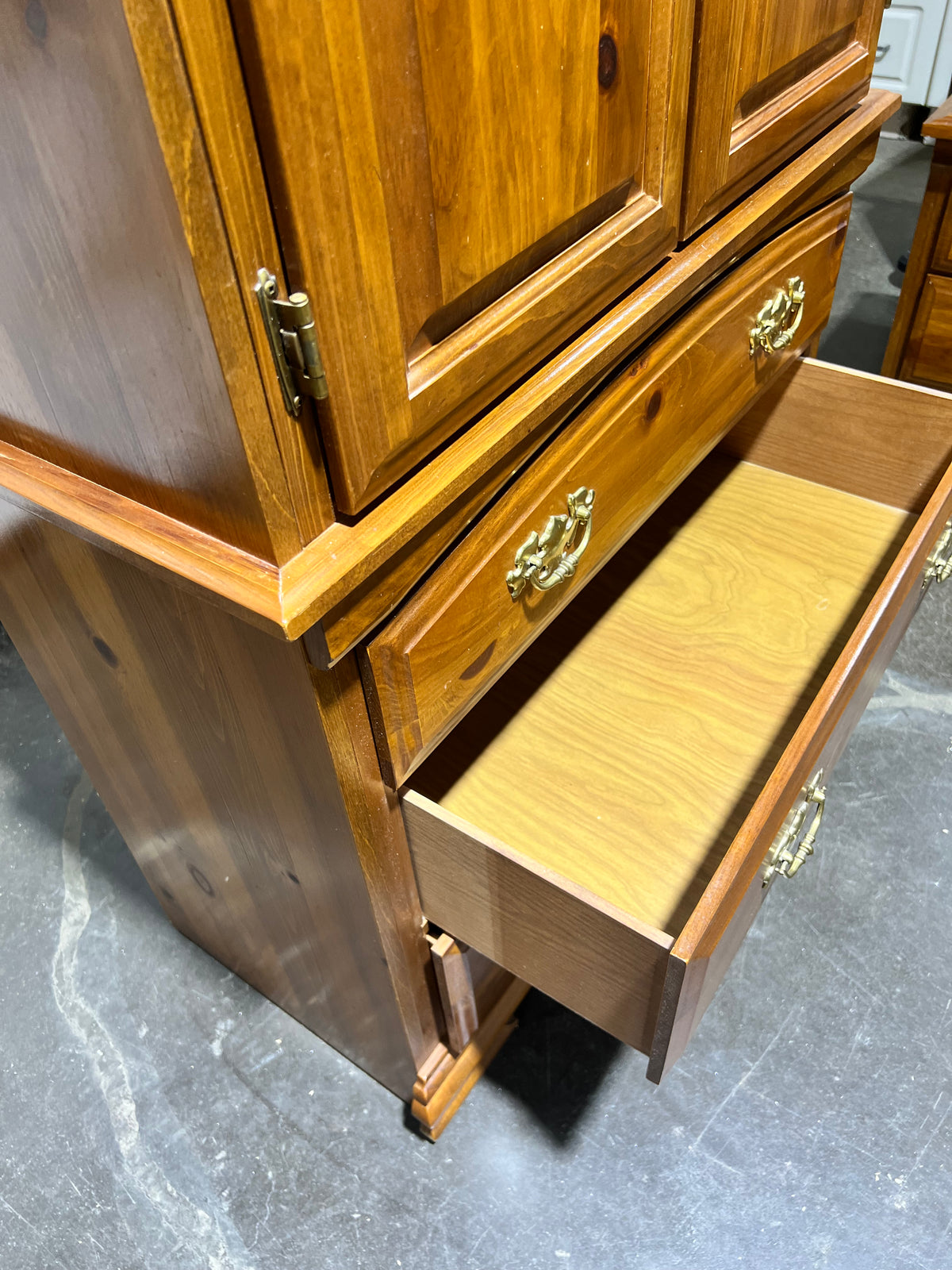 Golden Arch-Door Armoire