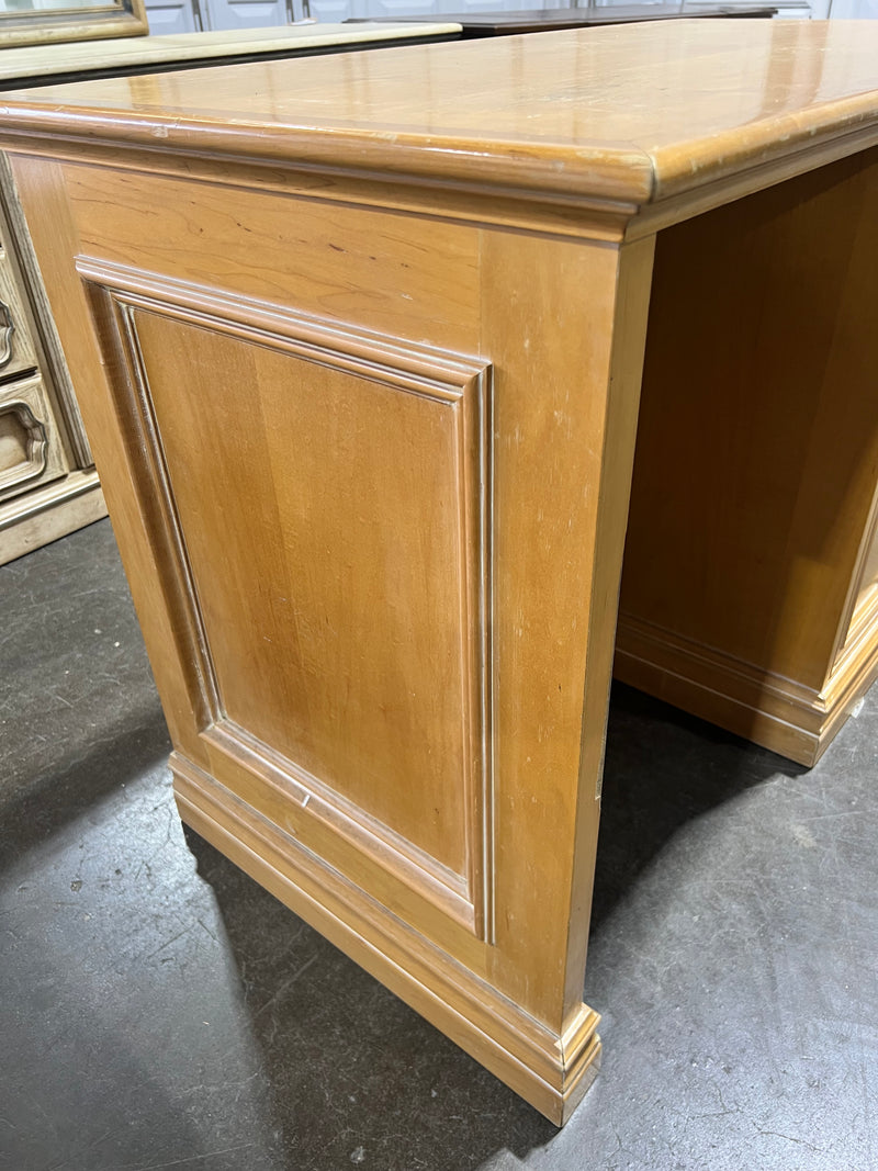Sunset Single Pedestal Desk