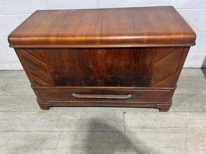 Heirloom Cedar Storage Chest With Drawer