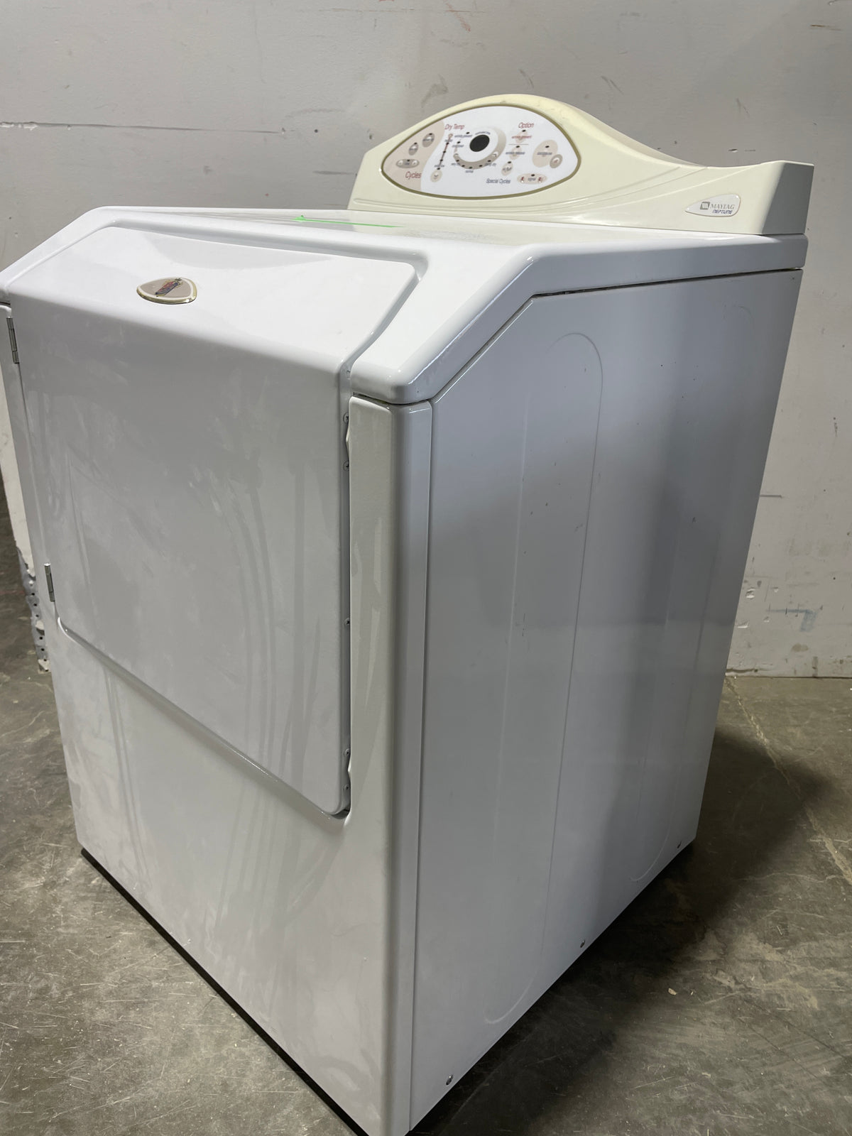 Maytag Neptune 6.0 cu ft Electric Dryer