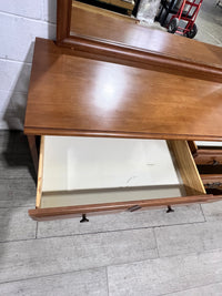 Traditional Maple Dresser With Mirror