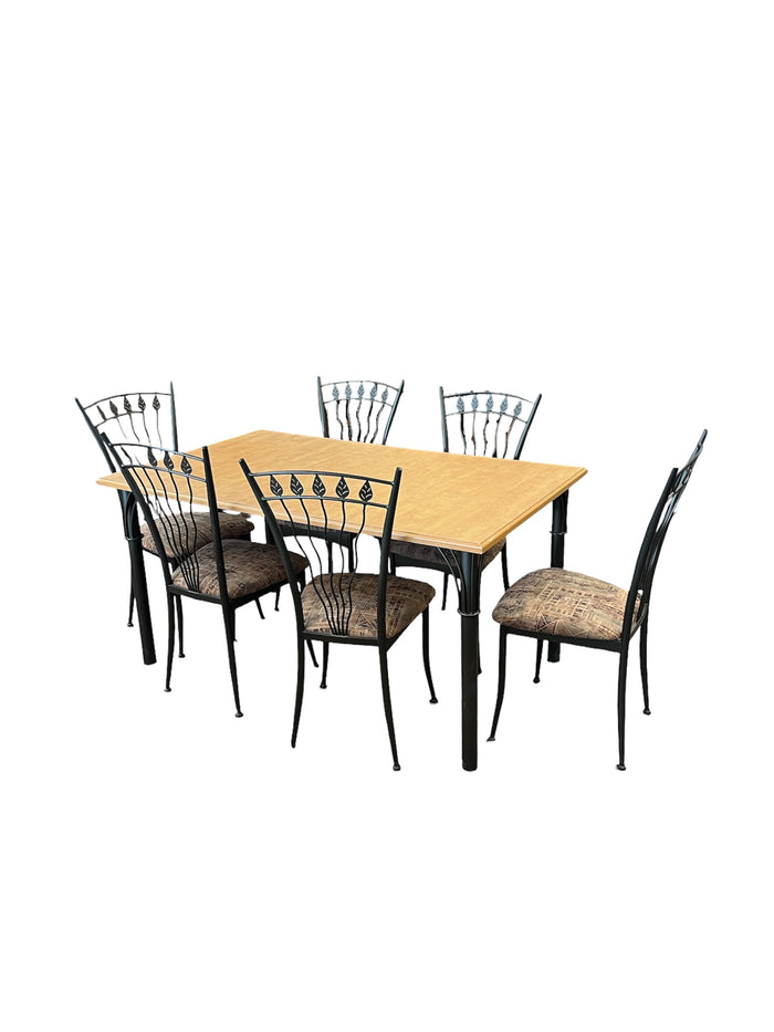 Oak Tone Dining Set w/ Leaf Design Chairs