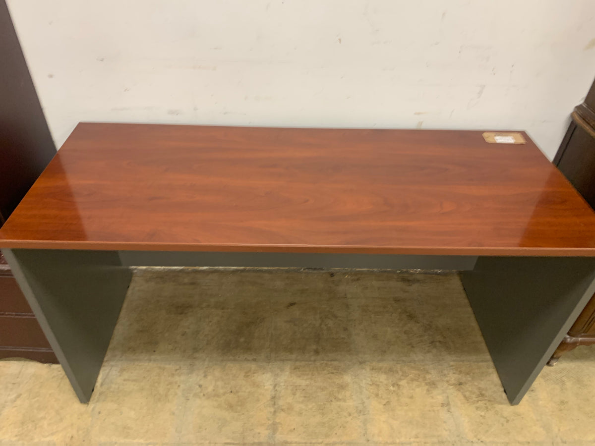 Wooden Glossy Top Desk