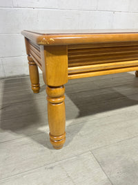 Oak Finish Lift-top Coffee Table