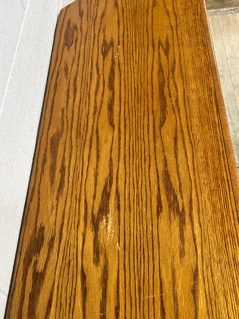 Traditional Corner TV Stand