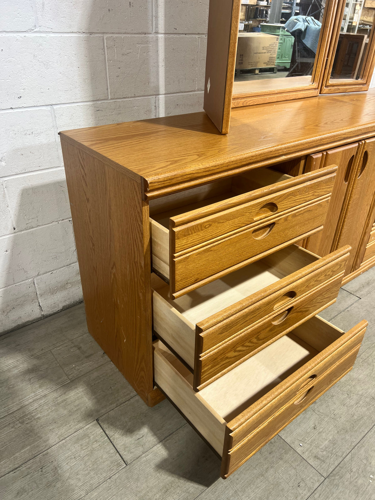 Arched Triple Mirror Dresser