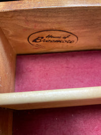 Dark Wood 1-Piece Hutch