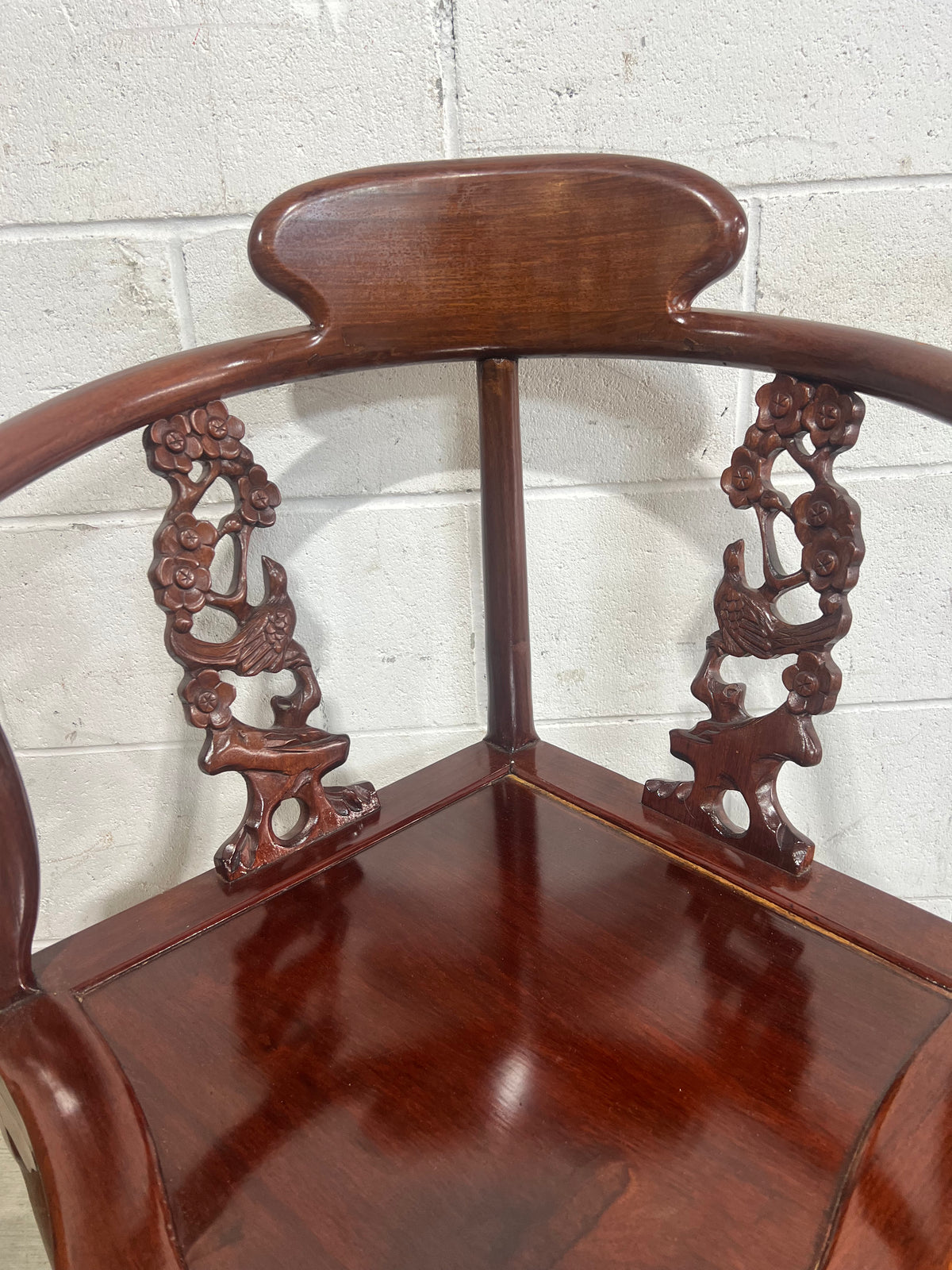 Triangular Style Corner Chair