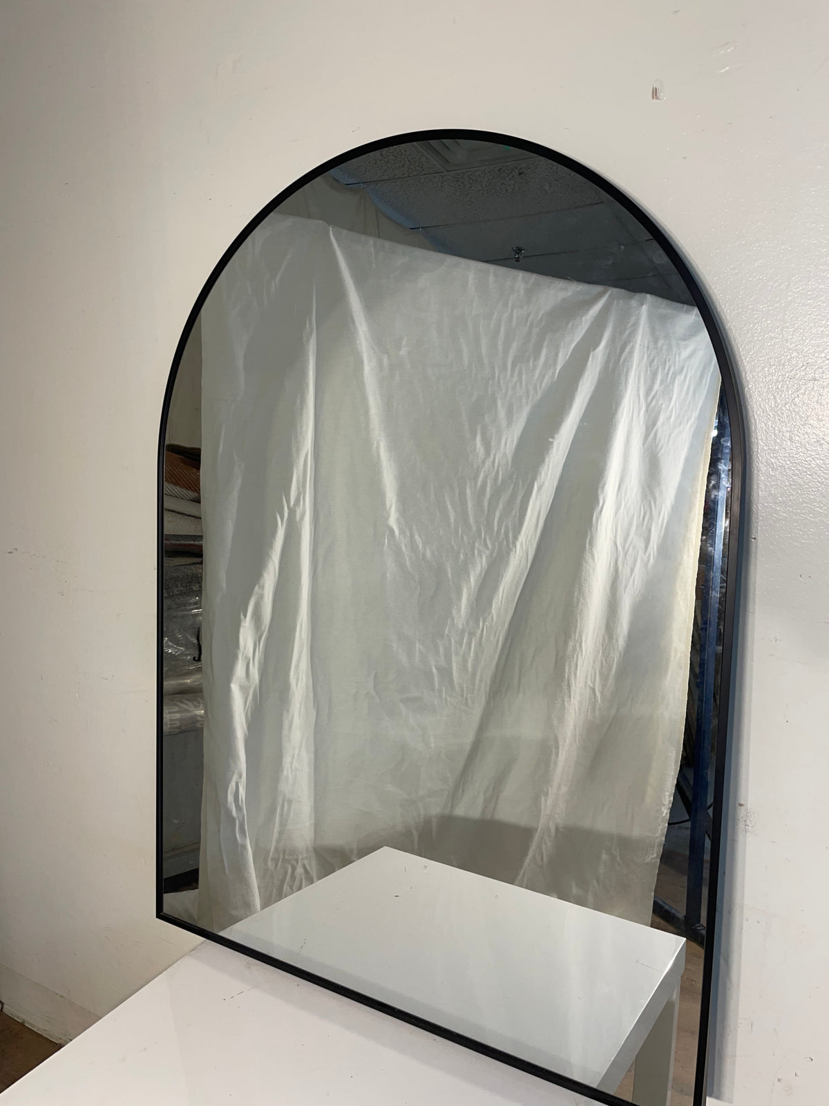 Arch-Shaped Mirror in Black Frame