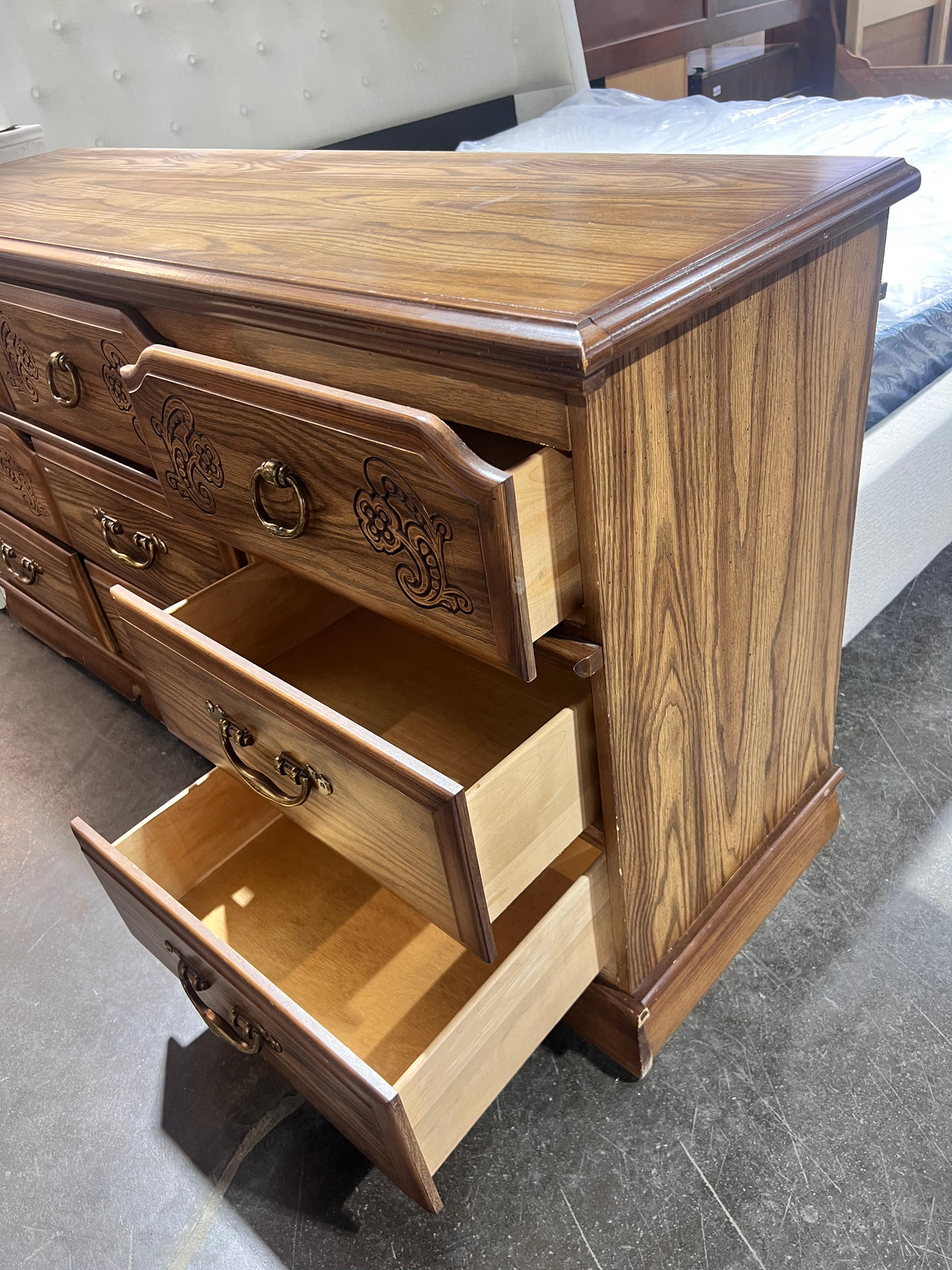 Vienna Nine-Drawer Dresser