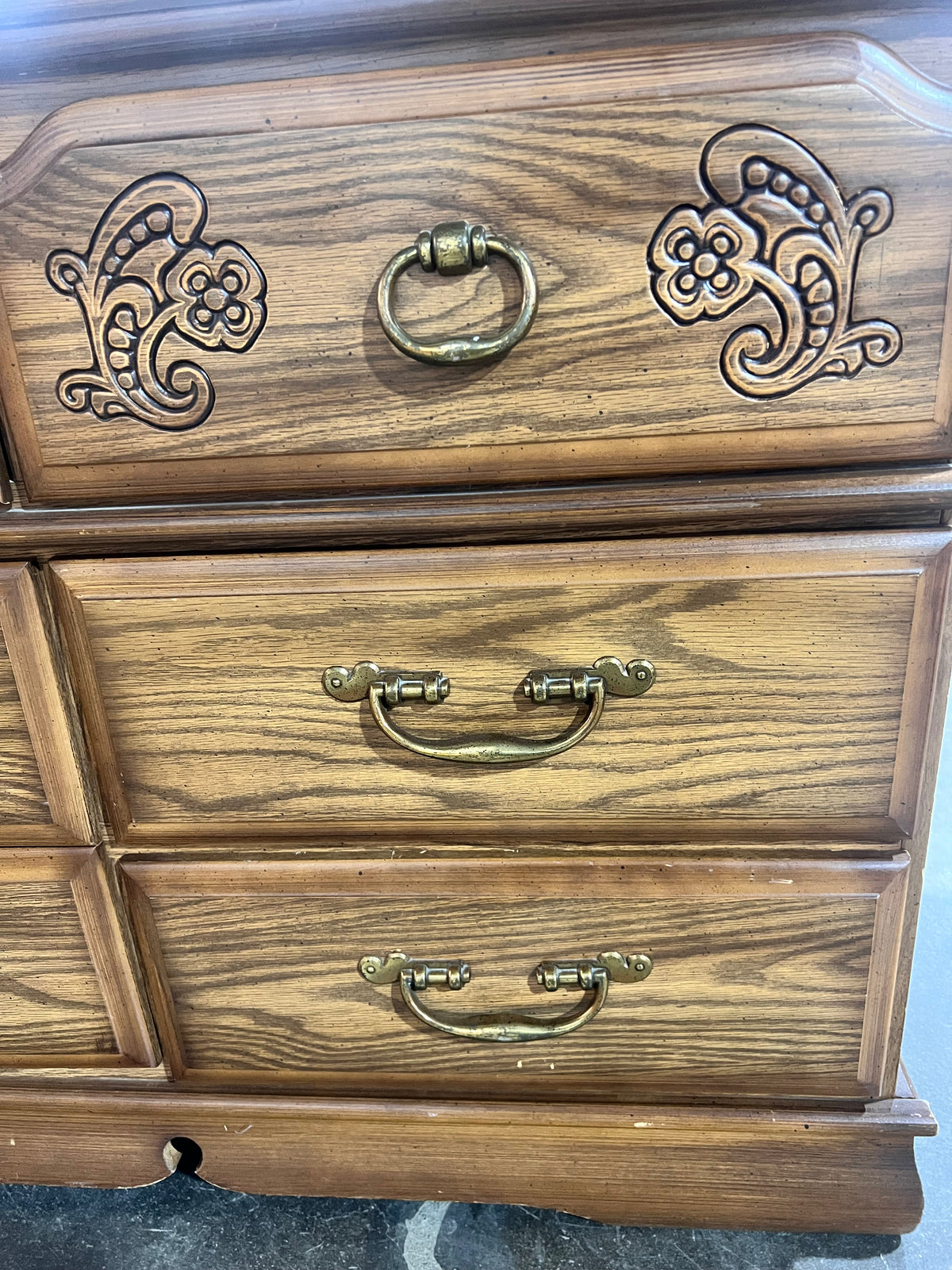 Vienna Nine-Drawer Dresser
