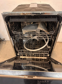 Whirpool Large Capacity Dishwasher W/3rd Rack Model# WDT751SAPZ