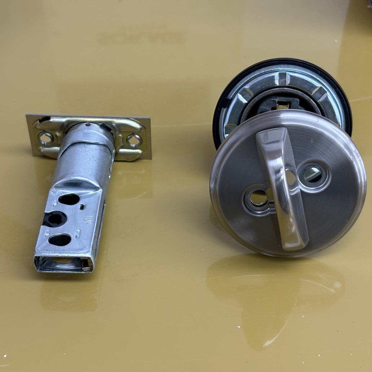 Cylinder Deadbolt B60L in Matte Black 622 and Satin Chrome 619