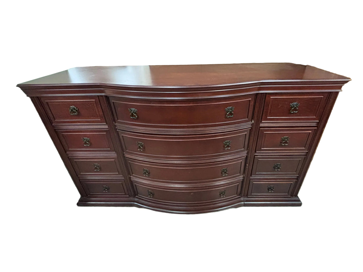 Legacy Classic Cherry-Finish 10-Drawer Dresser