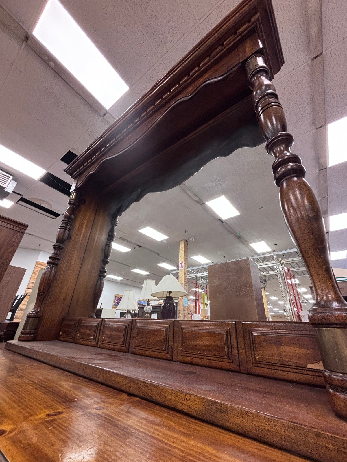 Early American Style Dresser w/ Mirror