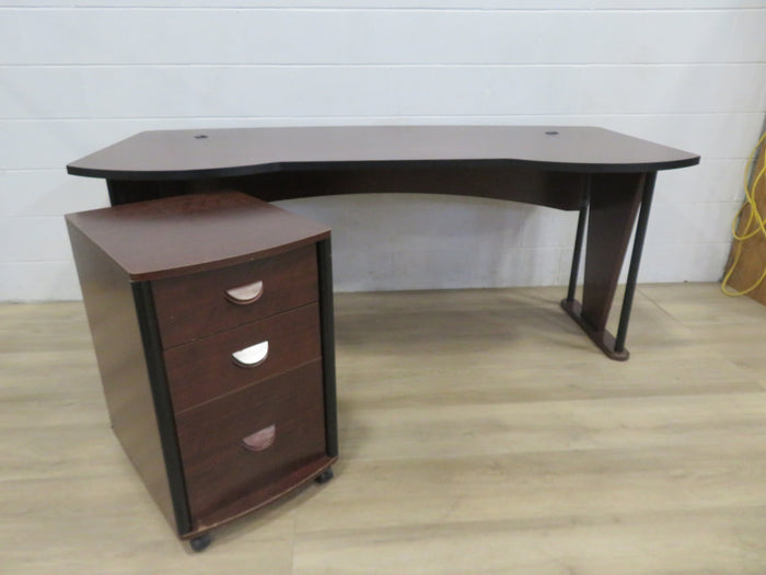 Single Pedestal Desk with Three Drawers