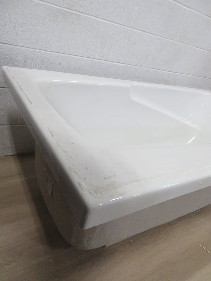 White Acrylic Bath Tub