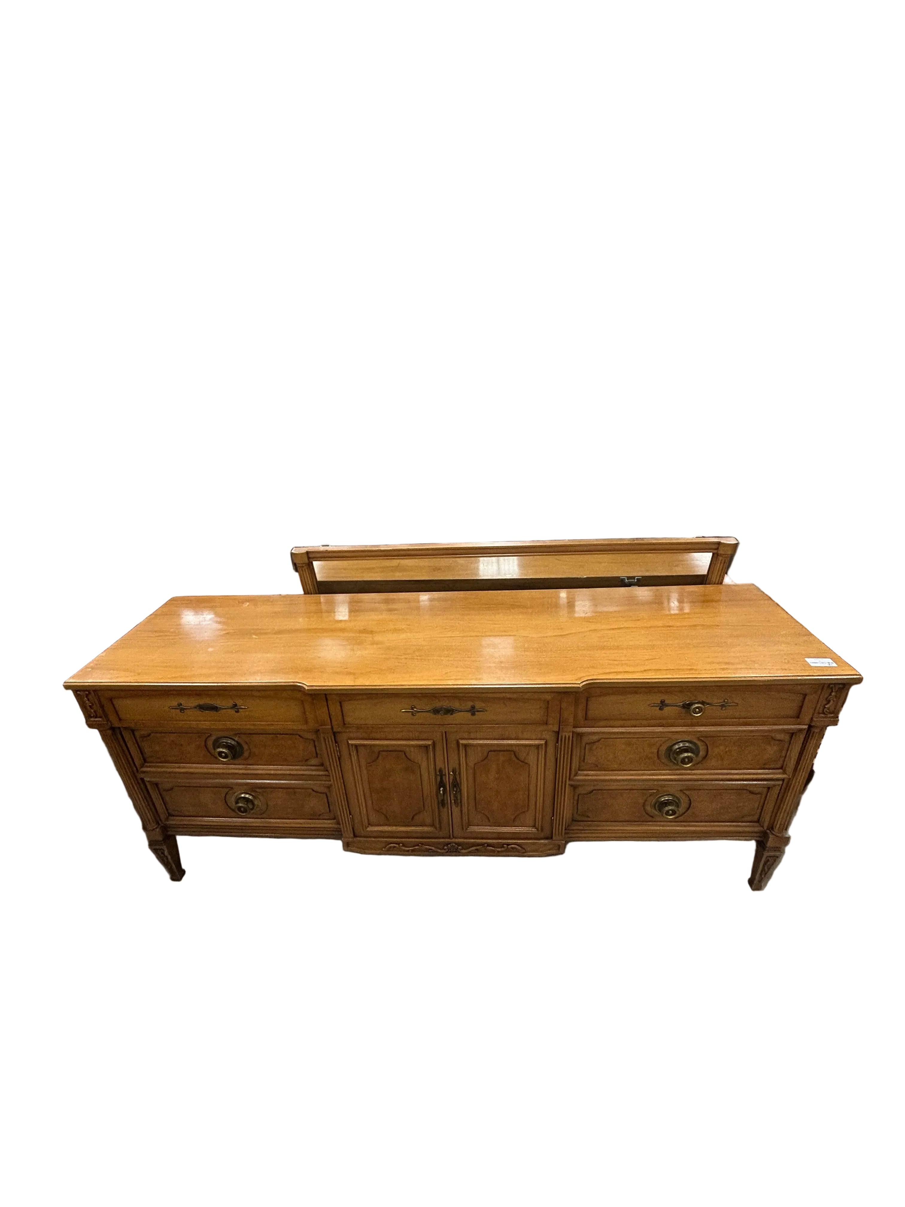 Vintage Light Oak Dresser w Mirror – Habitat ReStore GTA