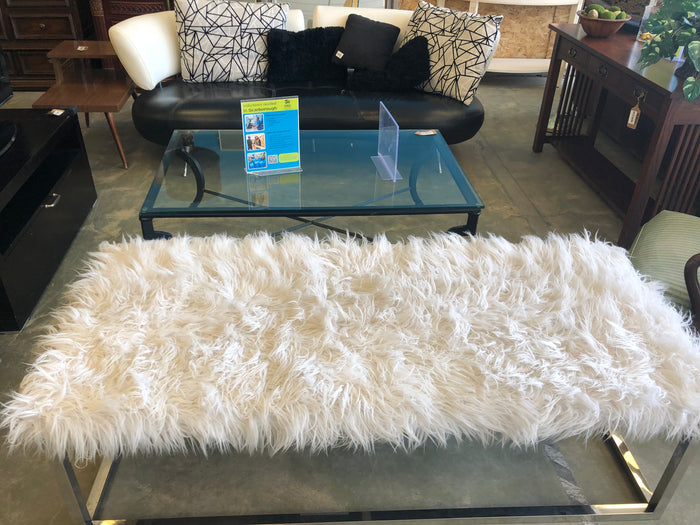 White feathered Bench