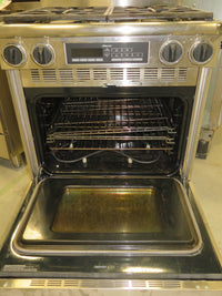 30"W Dacor 4 Burner Gas Stove