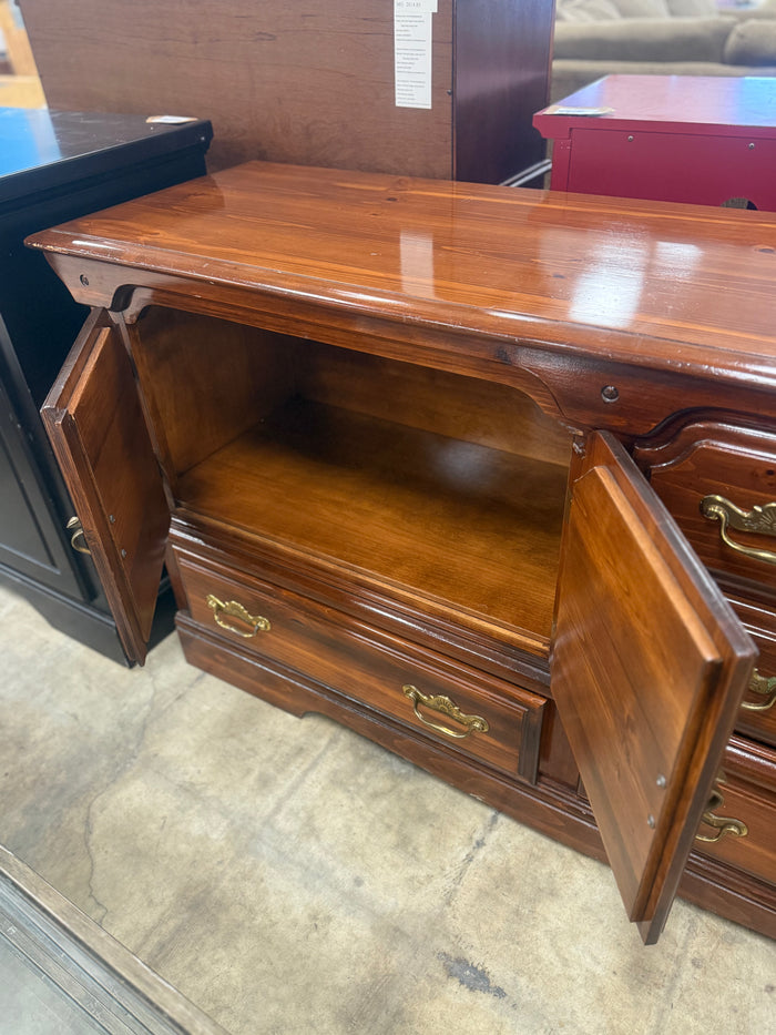 Dark Caramel Brown 4-Drawer Dresser